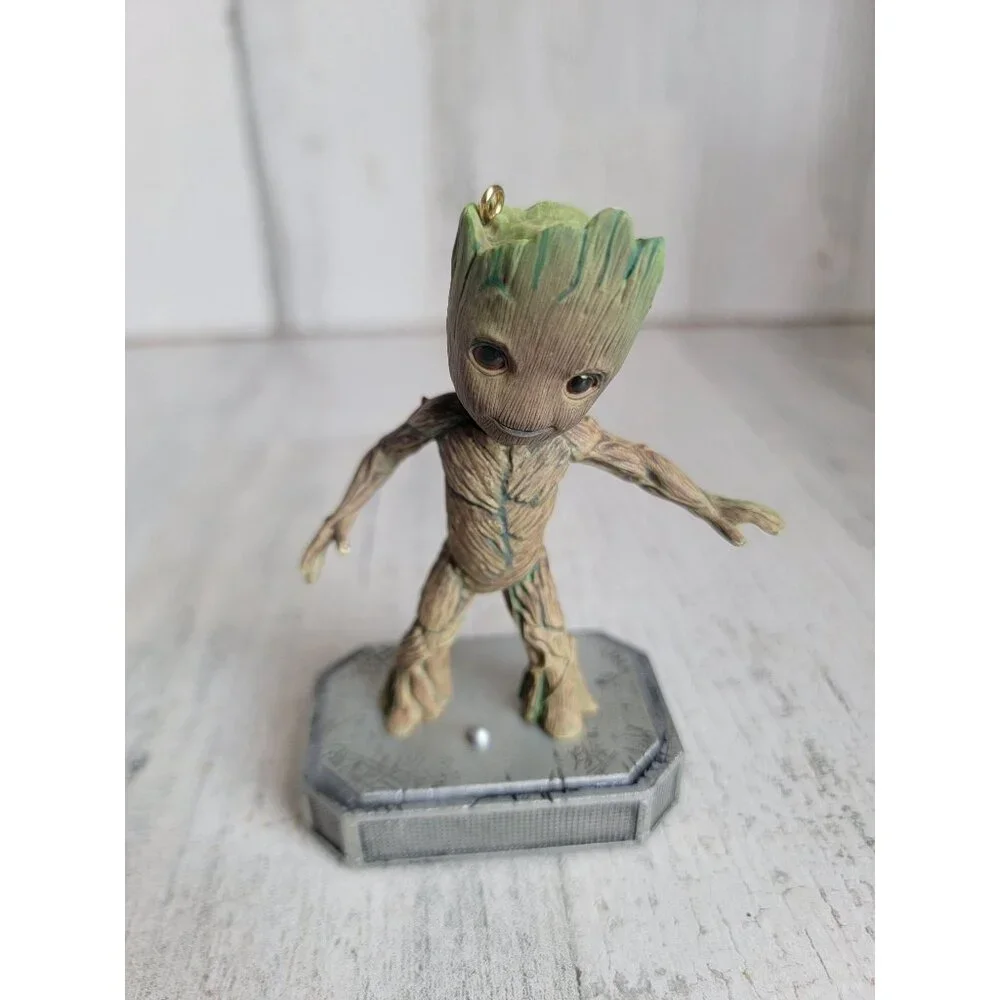 Hallmark Groovin Groot Guardians of the Galaxy Marvel magic ornament‎ Xmas